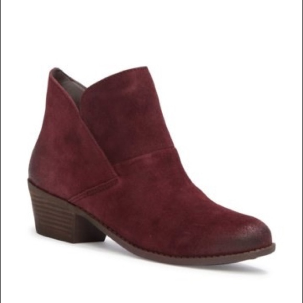 NEW Me Too Zale Bootie in Dark Bordeaux Suede